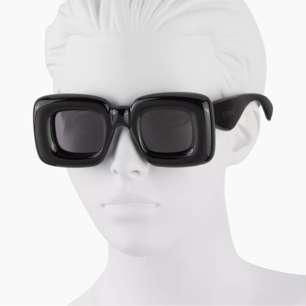 Loewe Inflated Rectangular Black Sunglasses GUC